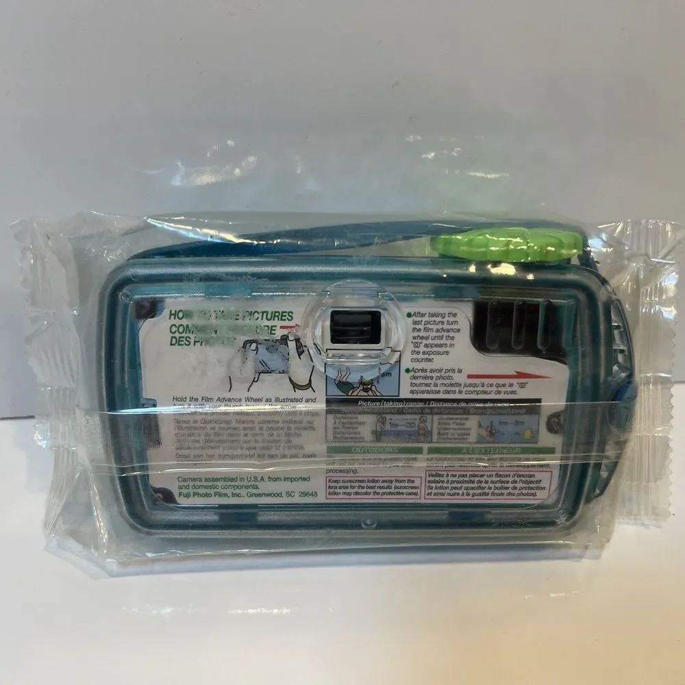 Fuji QuickSnap Waterproof Disposable Camera 27 Exp. Brand New In Package‎